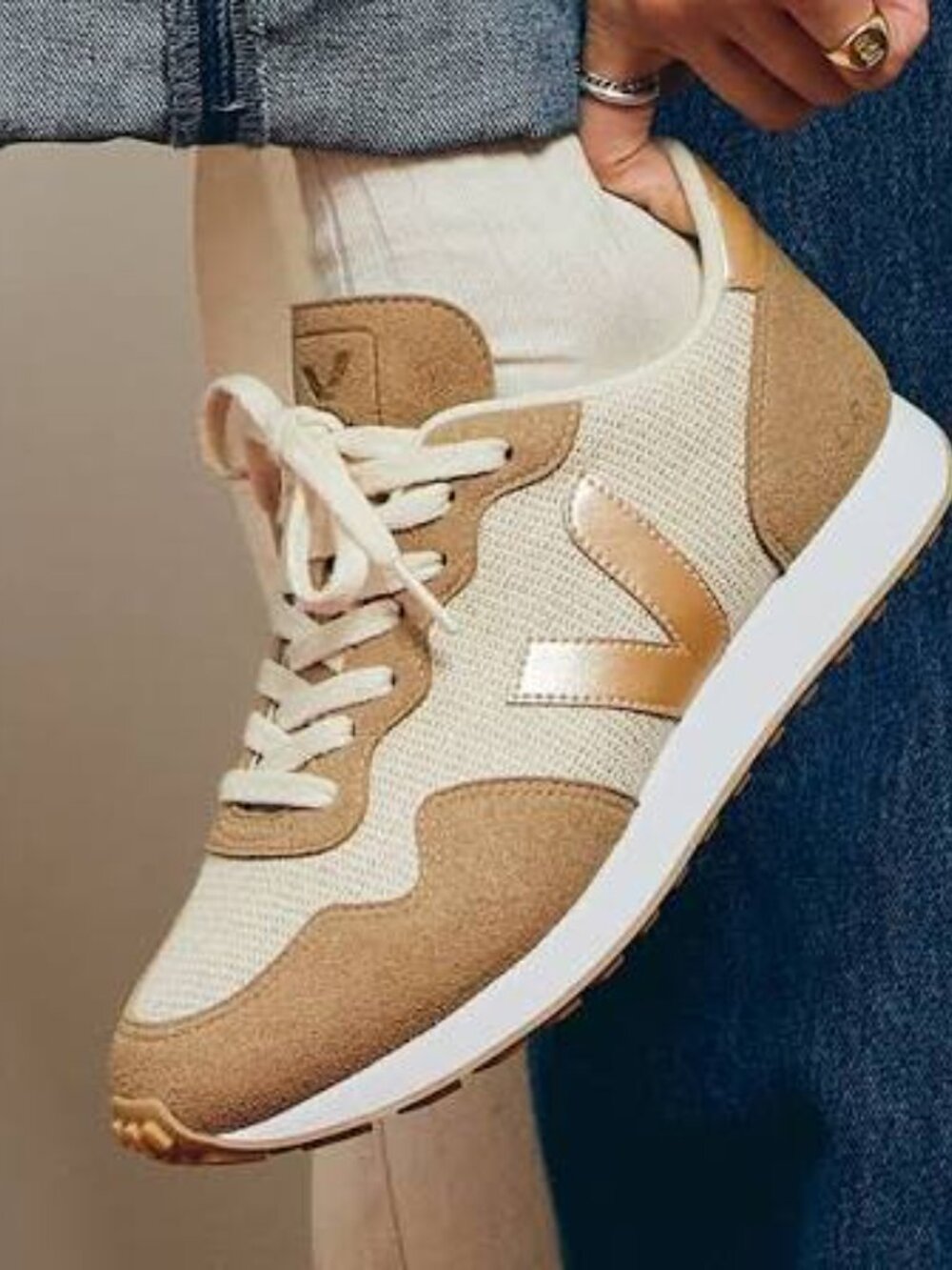 VEJA Women's SDU Low Top Sneakers - New